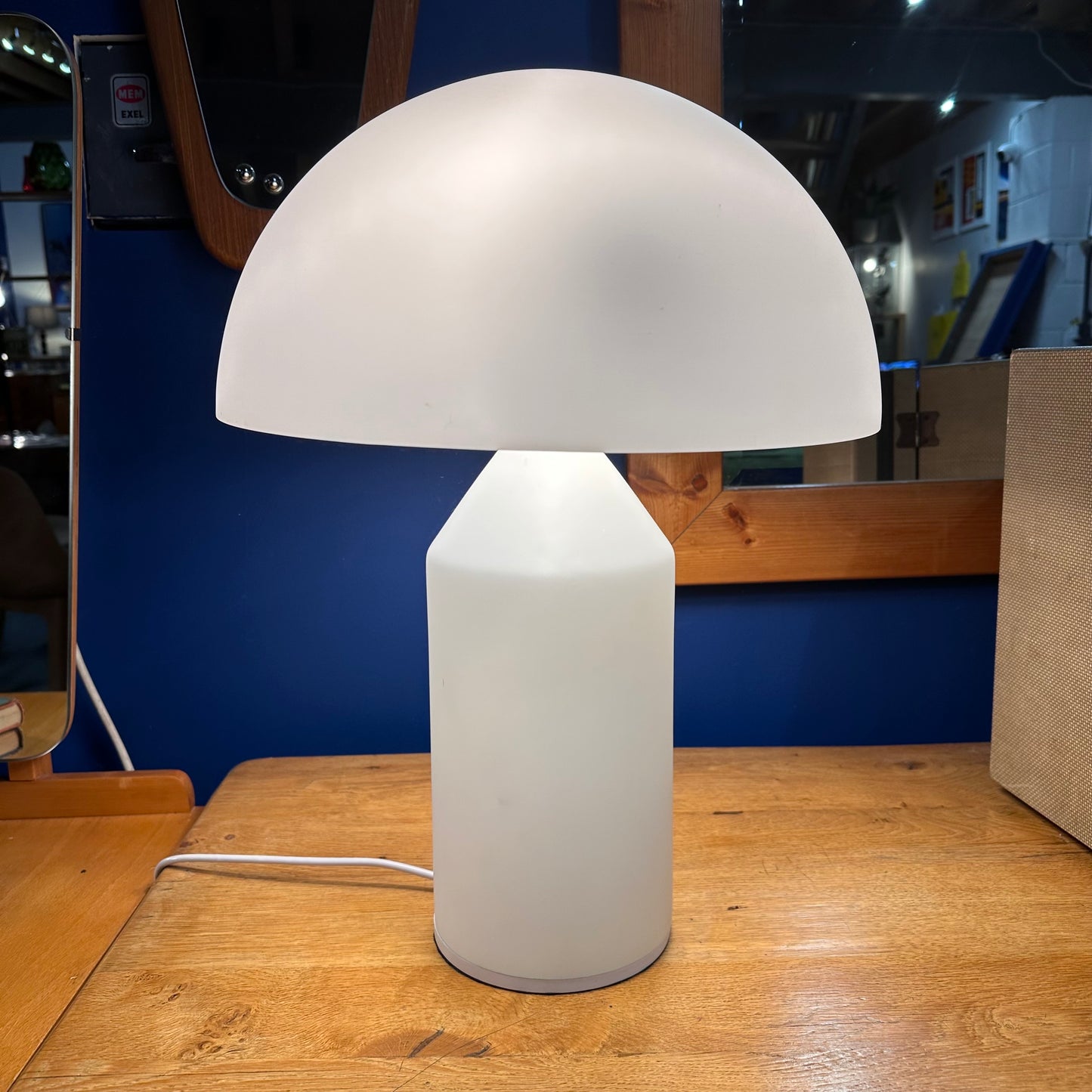 Reproduction White Oluce Atollo 235 Murano Glass Table Lamp