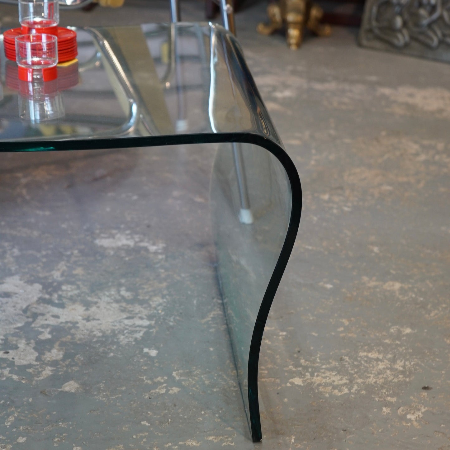 Curvy Wavy Ribbon Tempered Glass Coffee Table