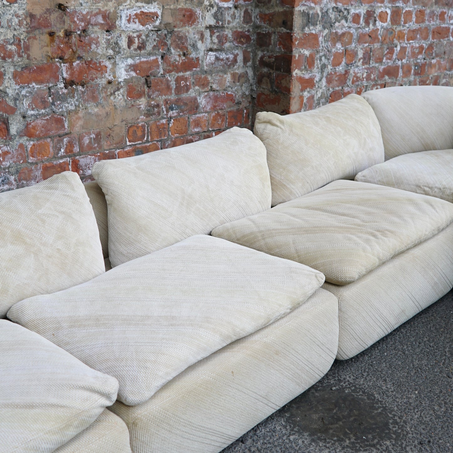 “Confidential” sectional sofa by Alberto Rosselli for Saporiti Italia