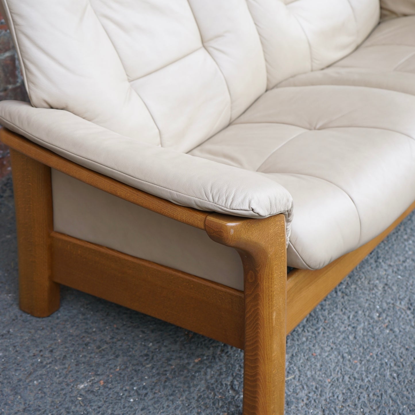 Ekorness Stressless Buckingham 2 Seater Leather recliner Sofa