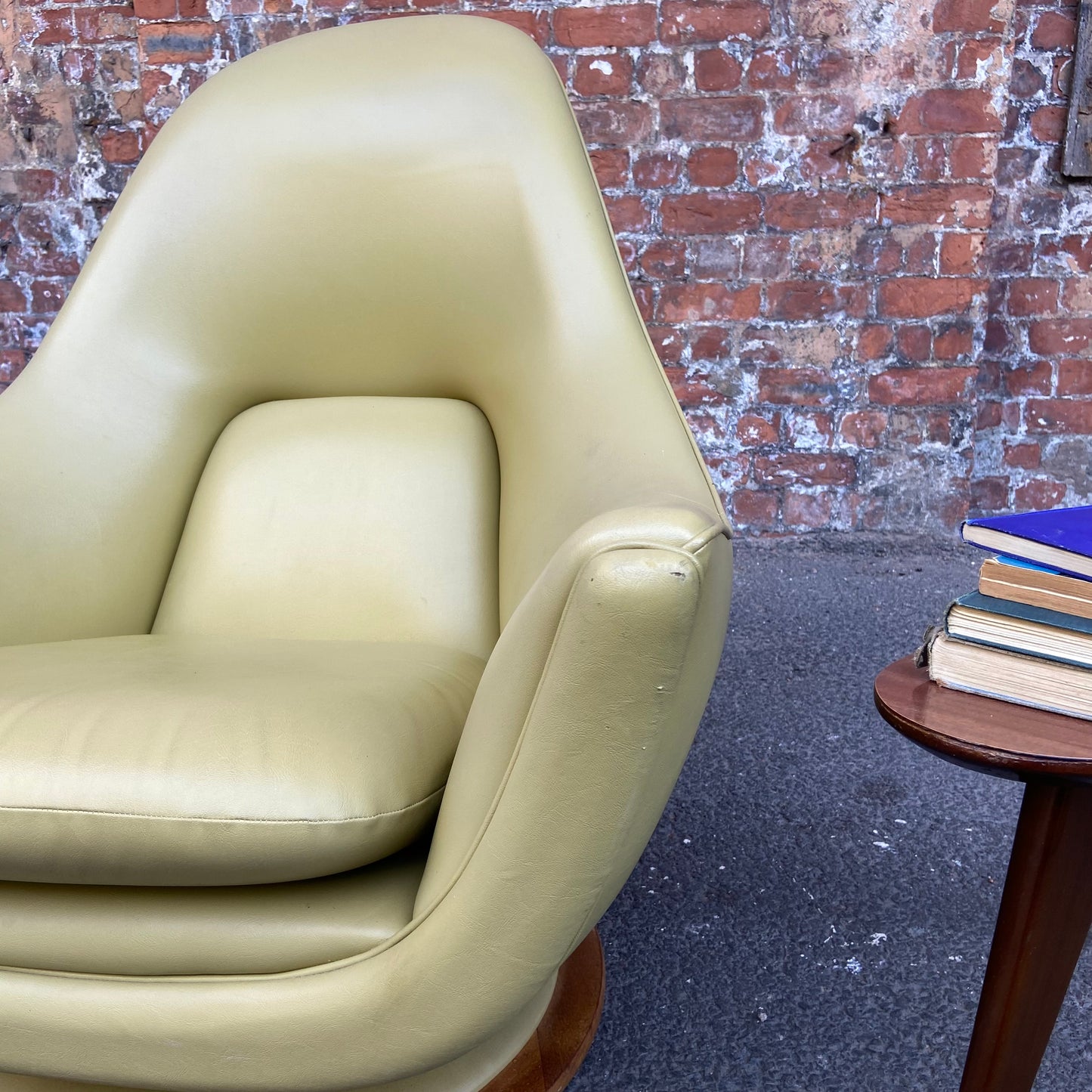 1960s ‘High Society’ space age chair designed by Peter Cutts
