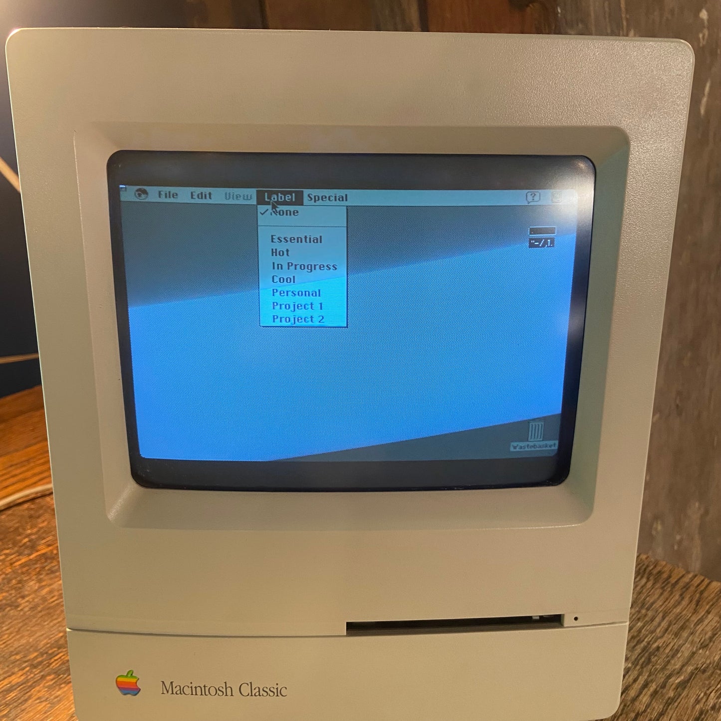 Classic Apple Macintosh M1420