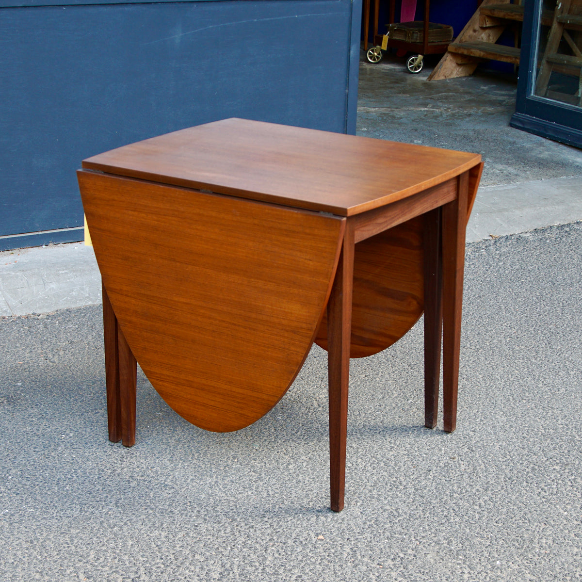 Mid Century Meredew Space-saving Drop Leaf Table