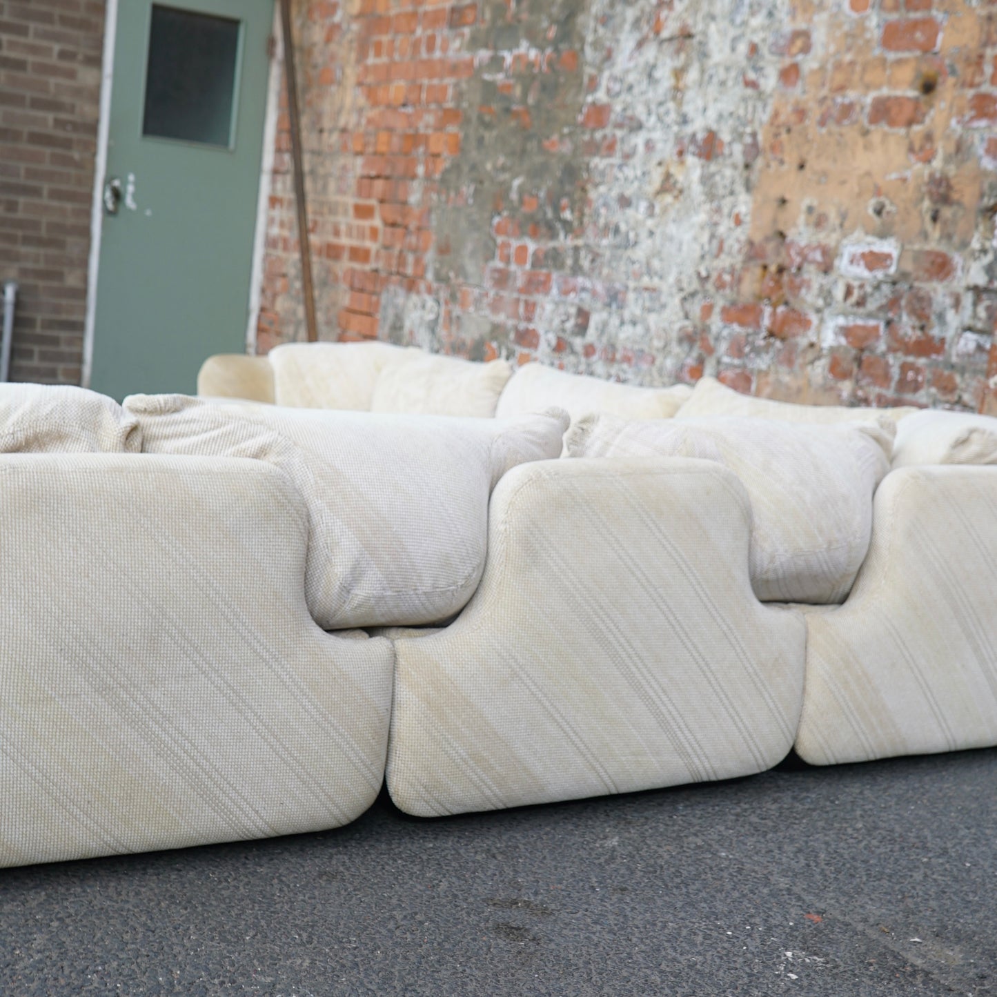 “Confidential” sectional sofa by Alberto Rosselli for Saporiti Italia