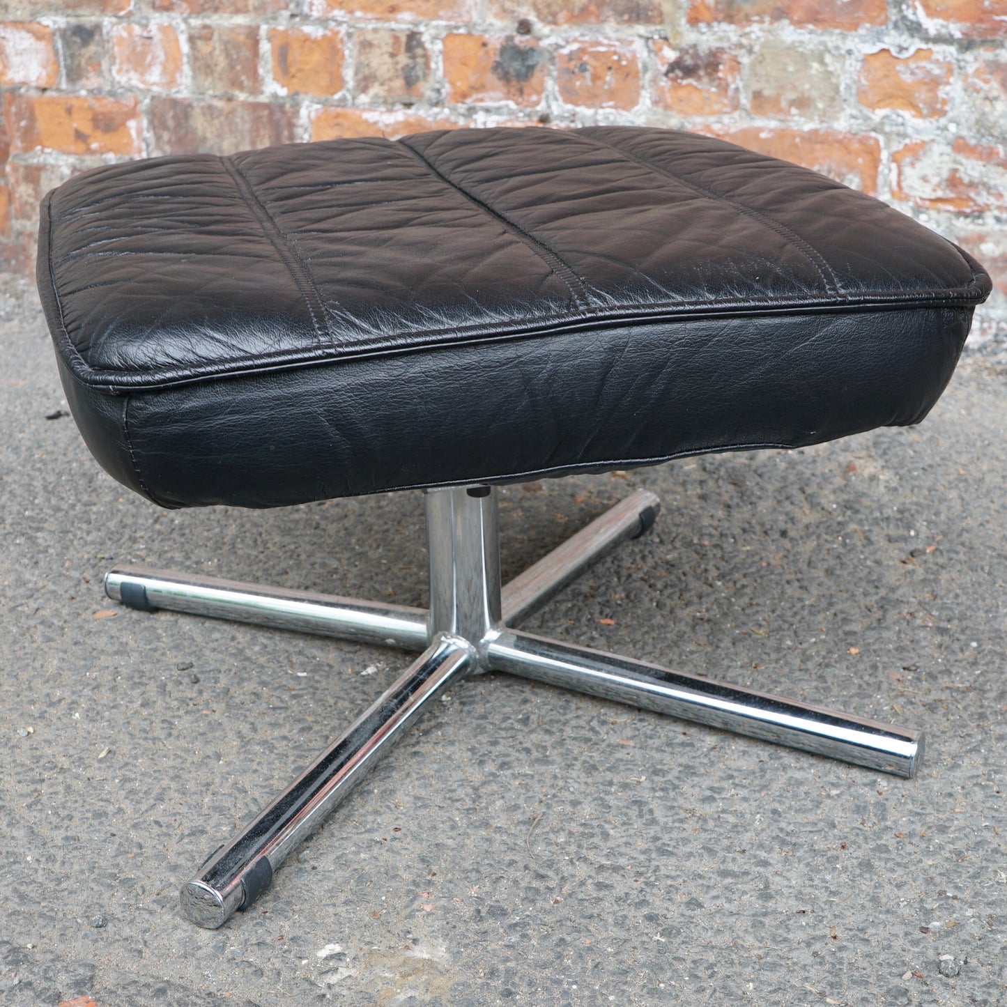 Midcentury Skoghaug Industries leather recliner and footstool