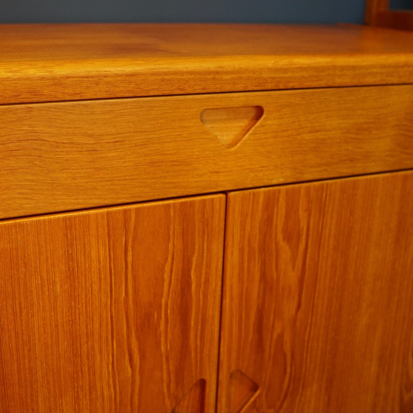 Mid-Century “Siesta” Sideboard by Chapmans – Vintage Newcastle Design