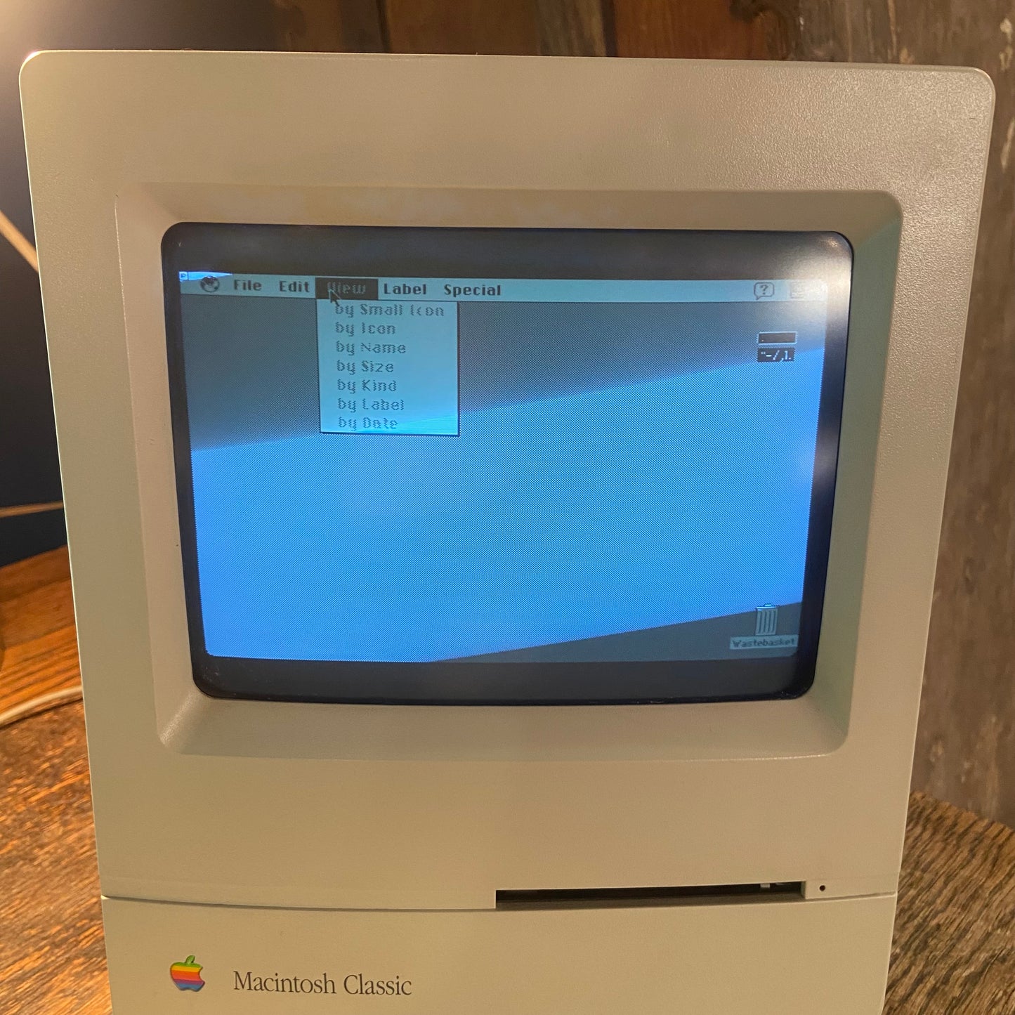 Classic Apple Macintosh M1420