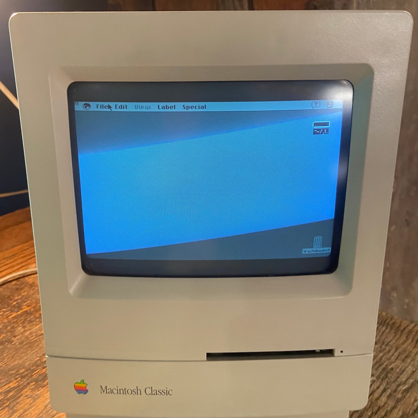 Classic Apple Macintosh M1420