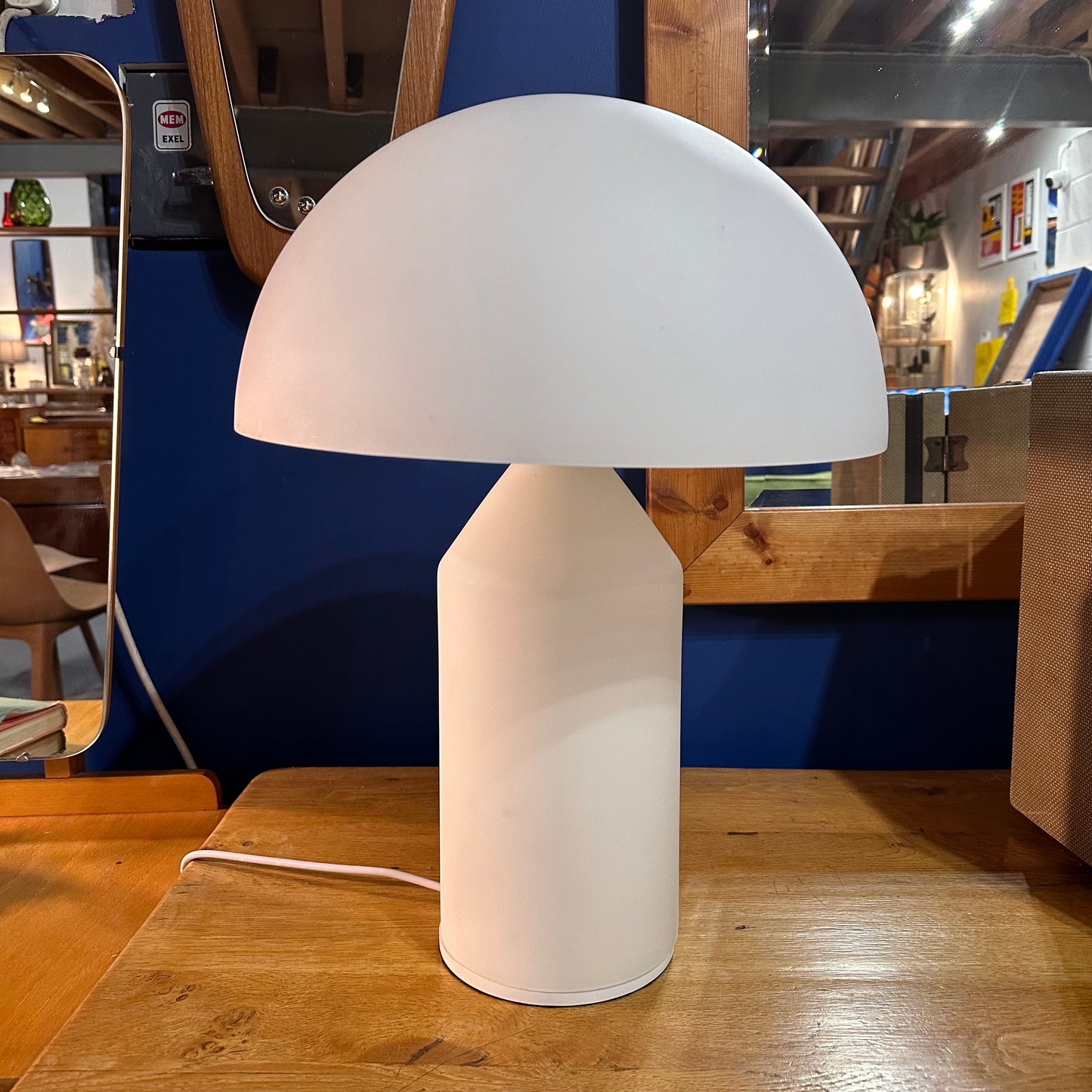 Reproduction White Oluce Atollo 235 Murano Glass Table Lamp