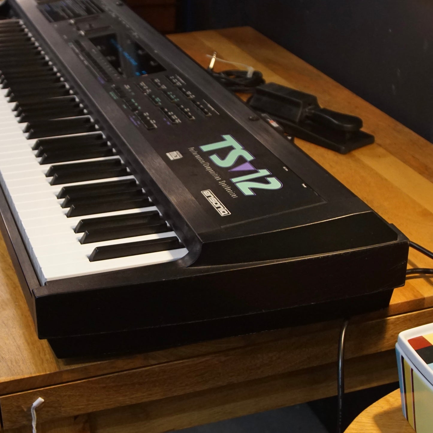 Ensoniq TS-12 Synthesiser Keyboard