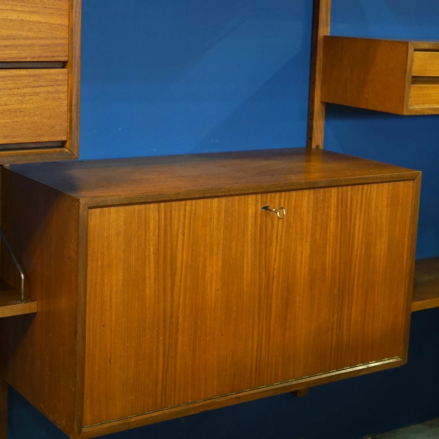 1960s Midcentury Modular Wall Unit by Poul Cadovius for Cado