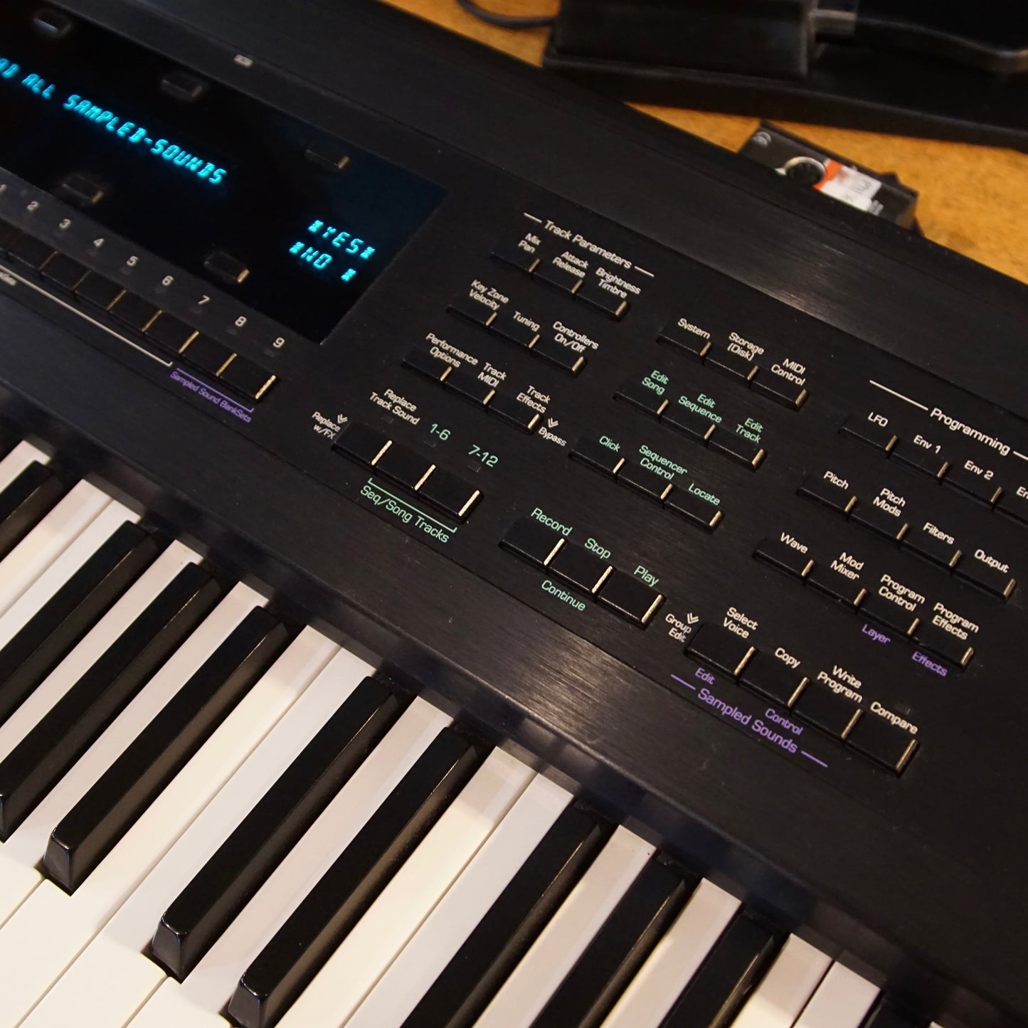 Ensoniq TS-12 Synthesiser Keyboard