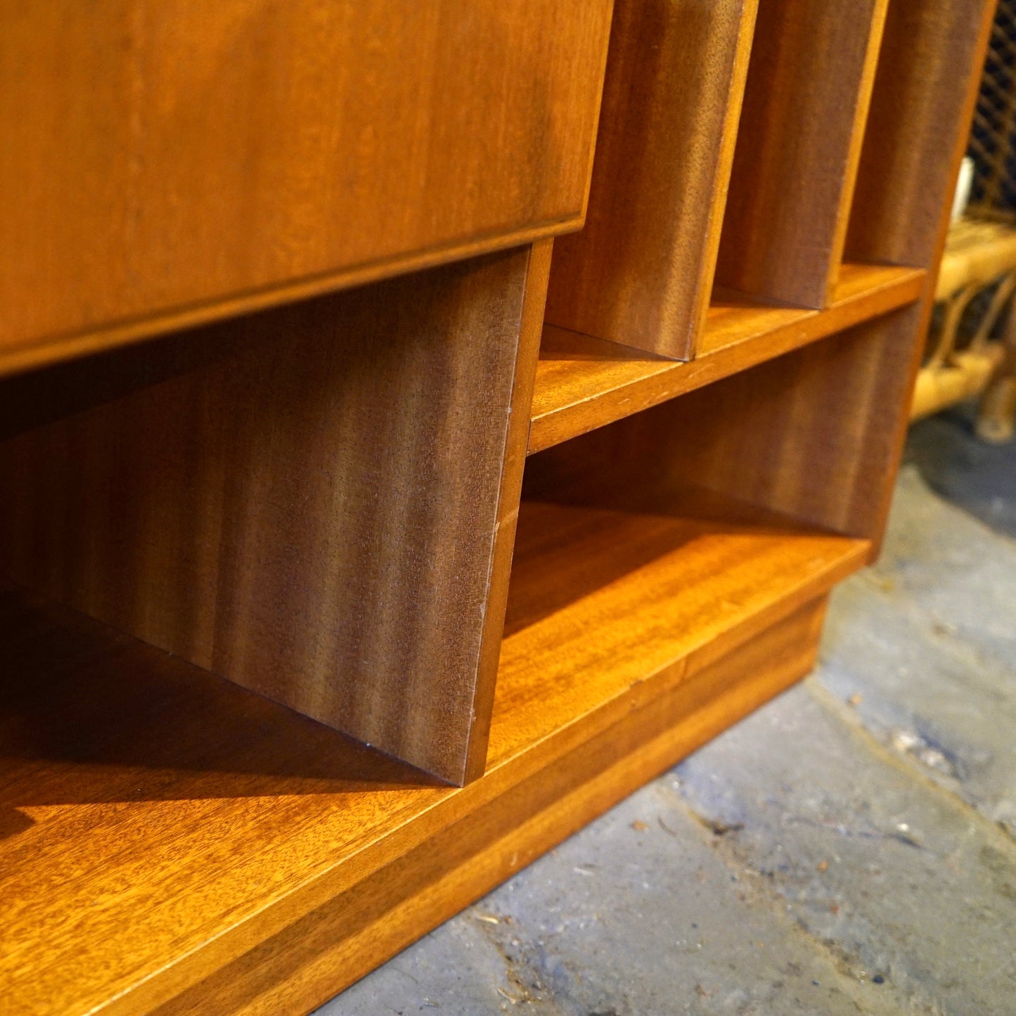 McIntosh Midcentury Media Unit