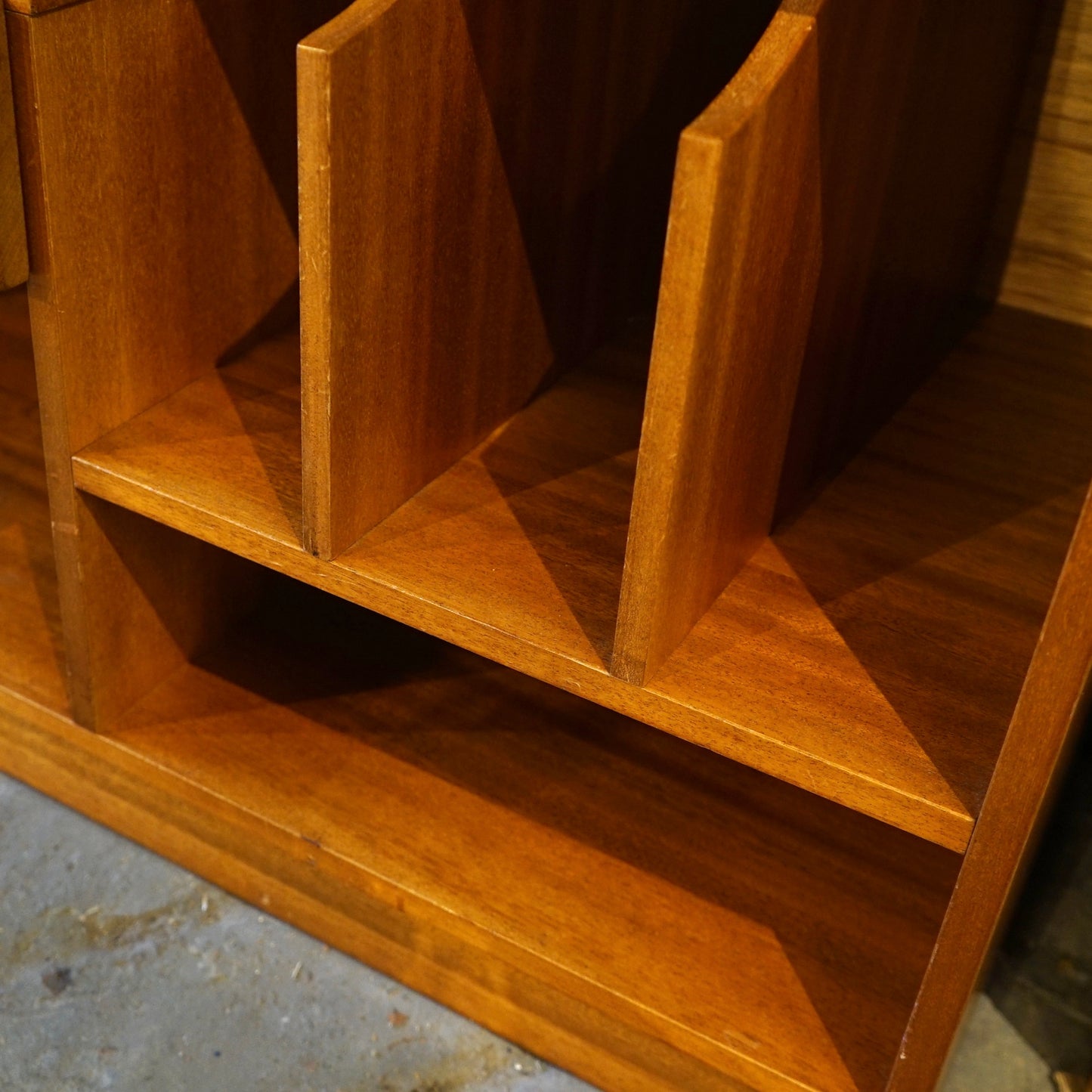 McIntosh Midcentury Media Unit