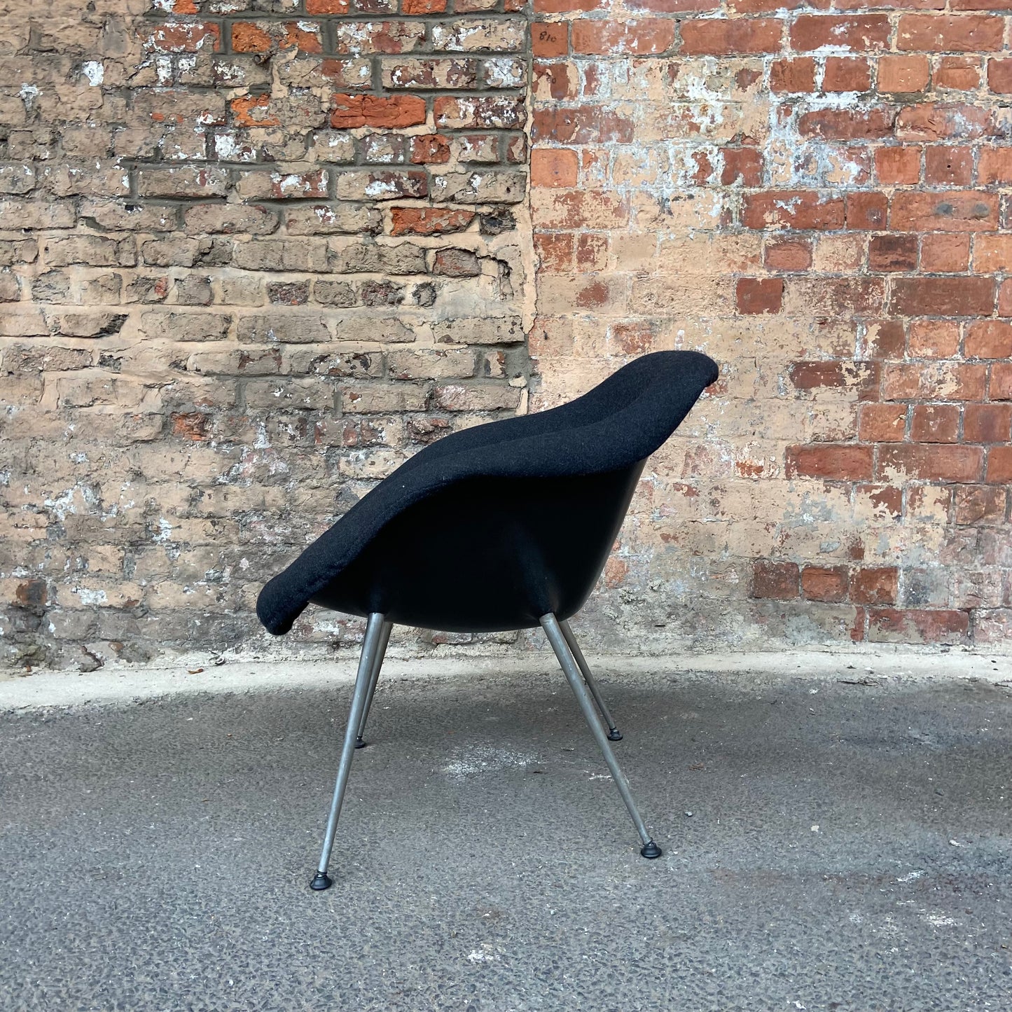 1960s Lurashell bucket chair