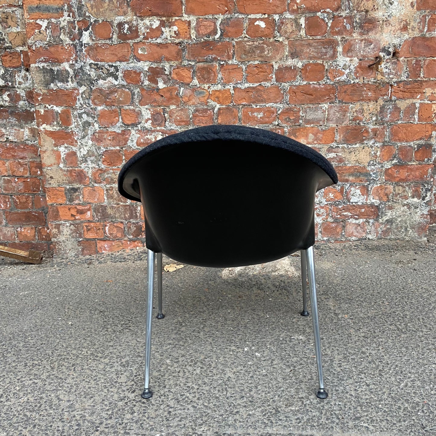 1960s Lurashell bucket chair