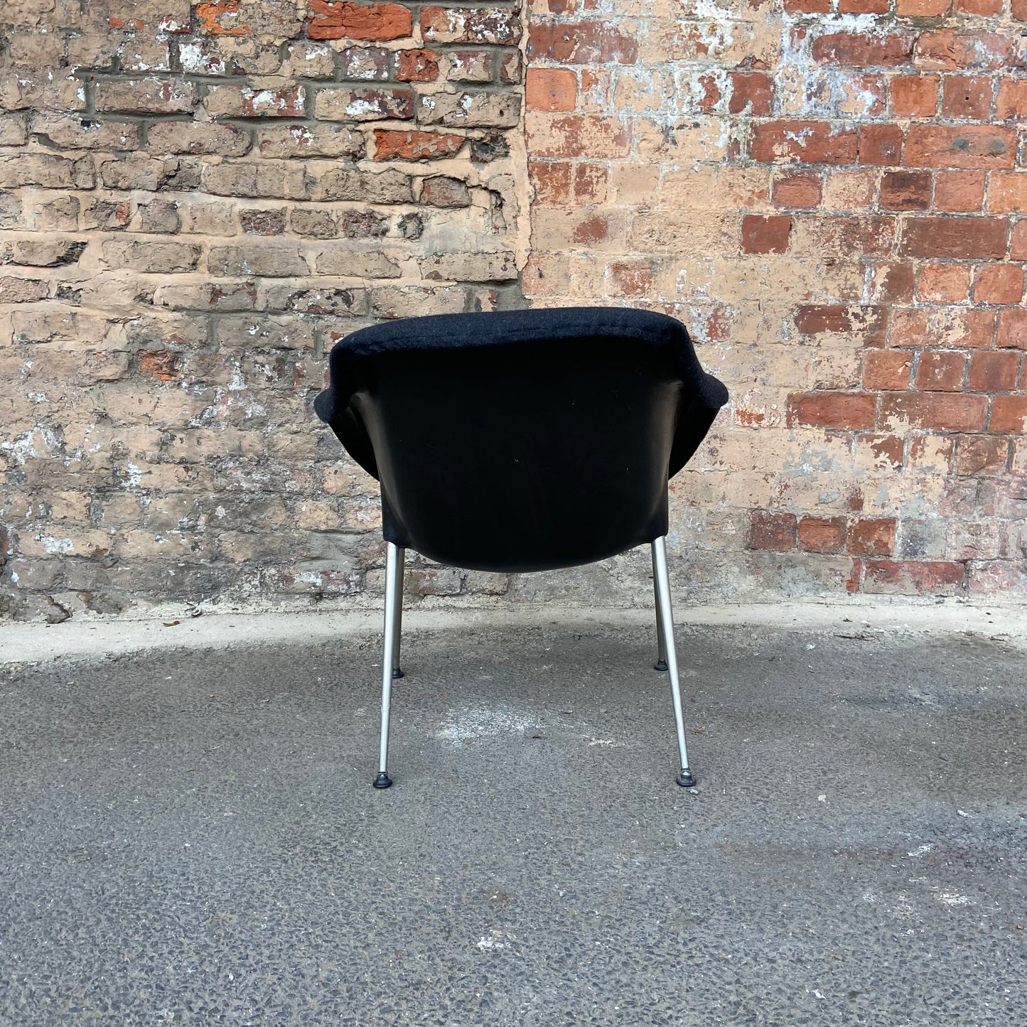 1960s Lurashell bucket chair
