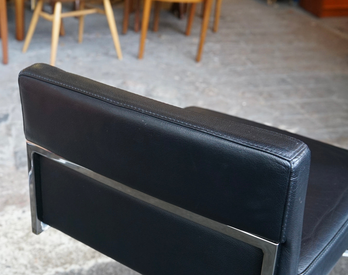 Calligaris Italian leather bar stools x2