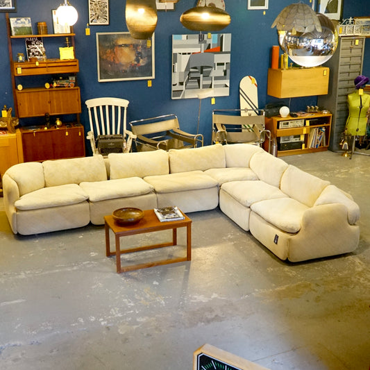 “Confidential” sectional sofa by Alberto Rosselli for Saporiti Italia