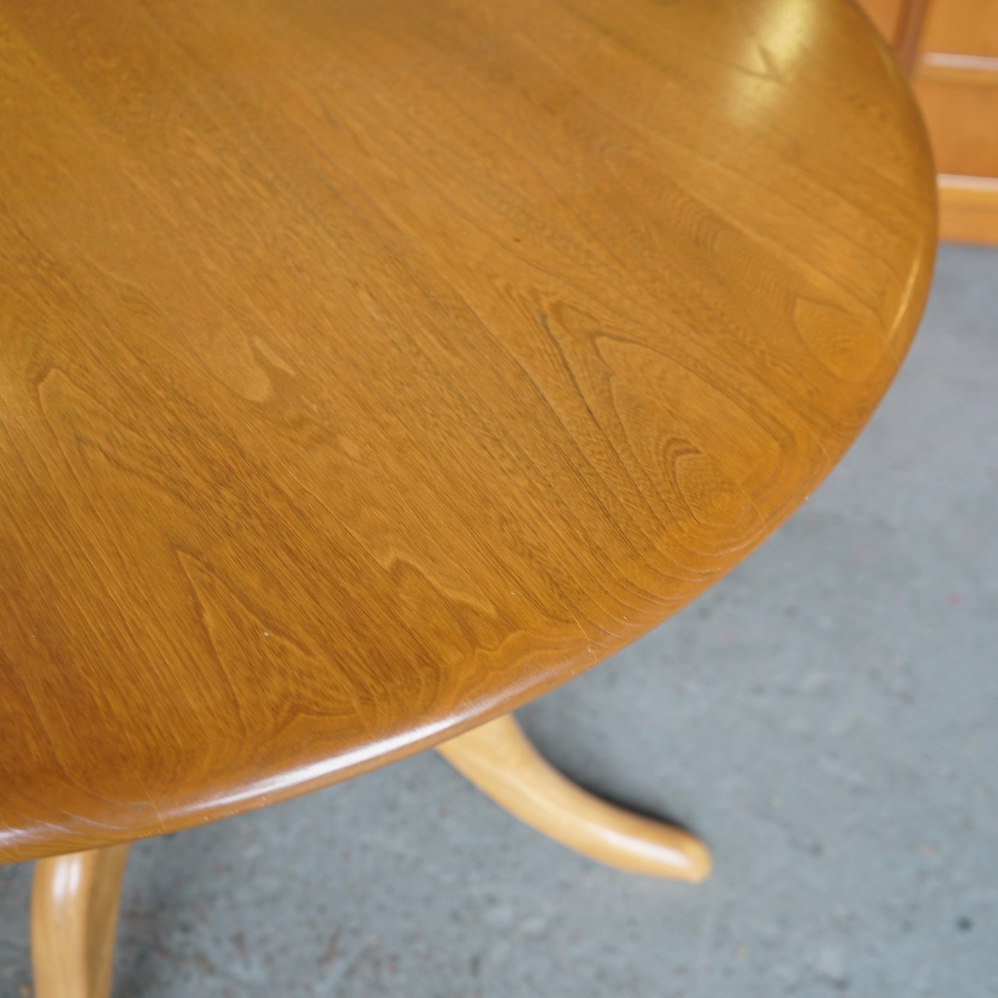 Ercol 1116 Dining Table