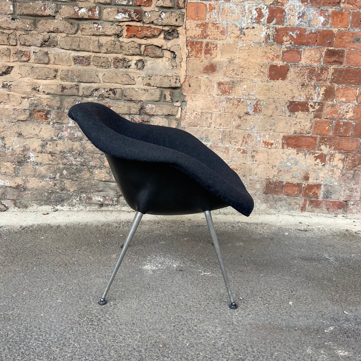 1960s Lurashell bucket chair
