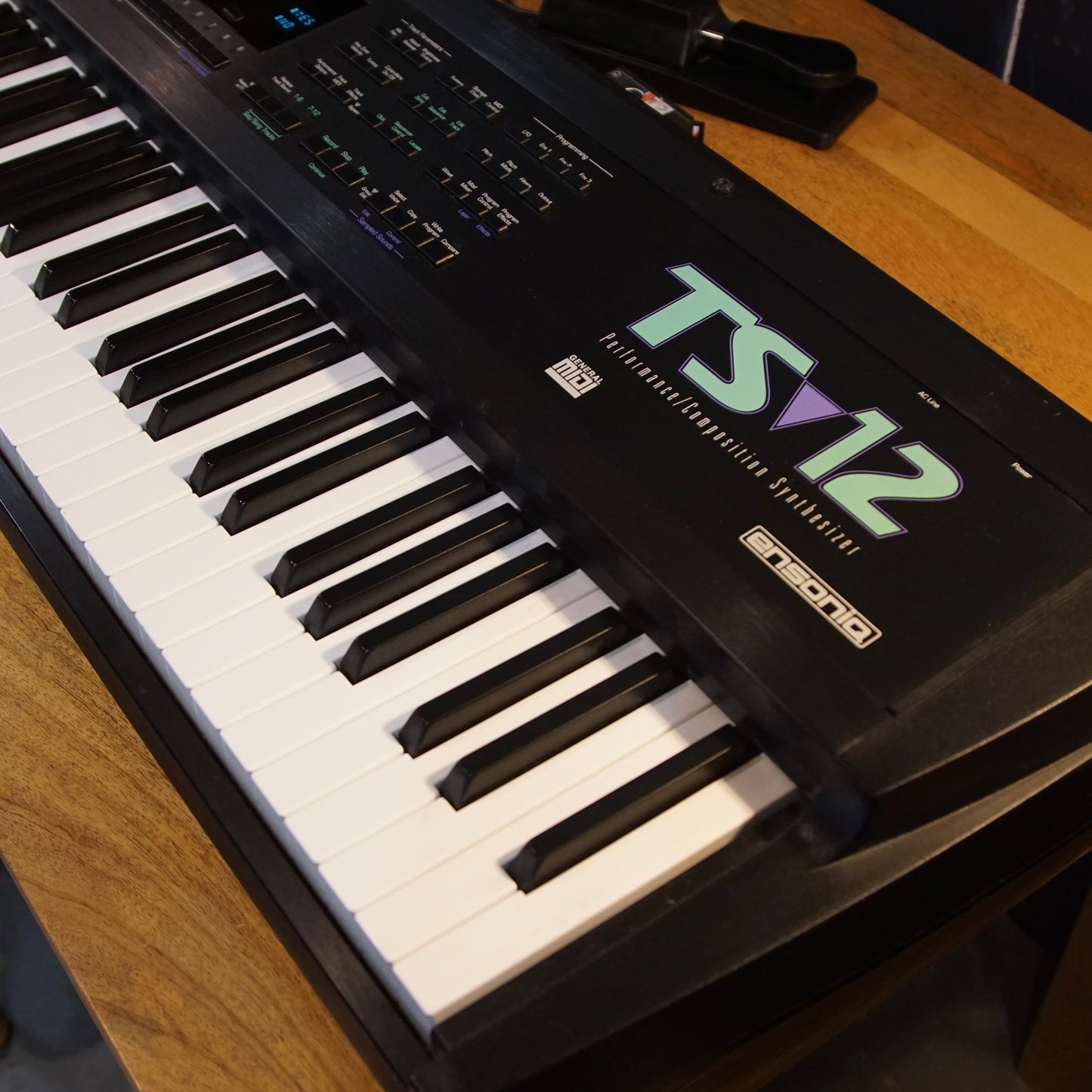 Ensoniq TS-12 Synthesiser Keyboard