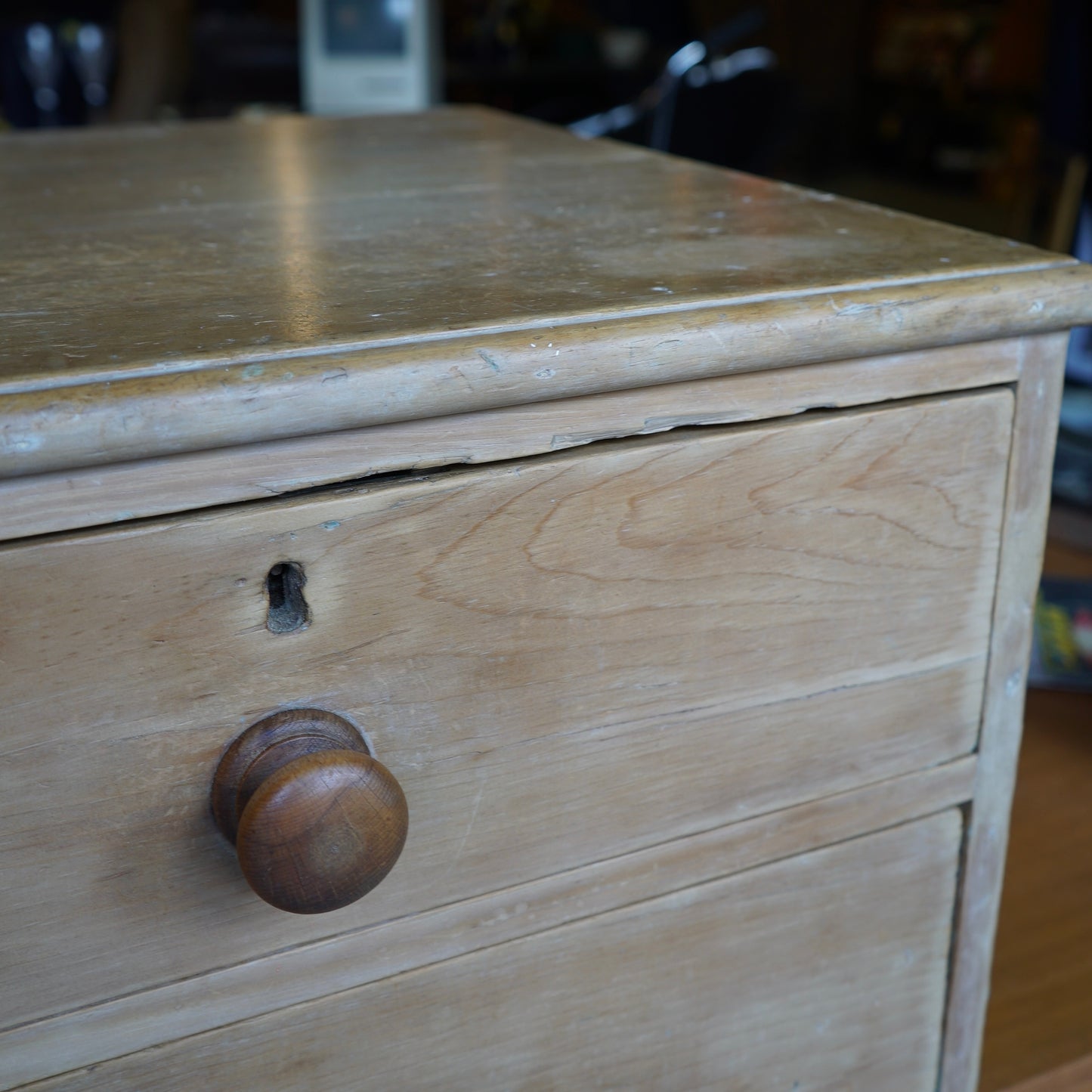 Antique pine chest of drawers