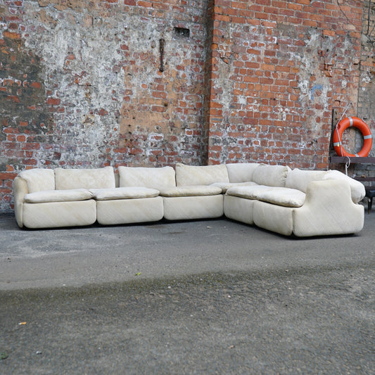 “Confidential” sectional sofa by Alberto Rosselli for Saporiti Italia